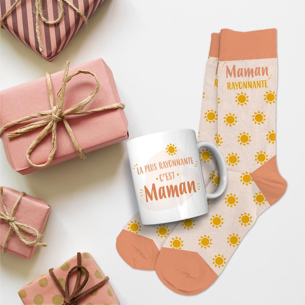 Coffret Mug Chaussettes "La plus rayonnante c'est Maman"