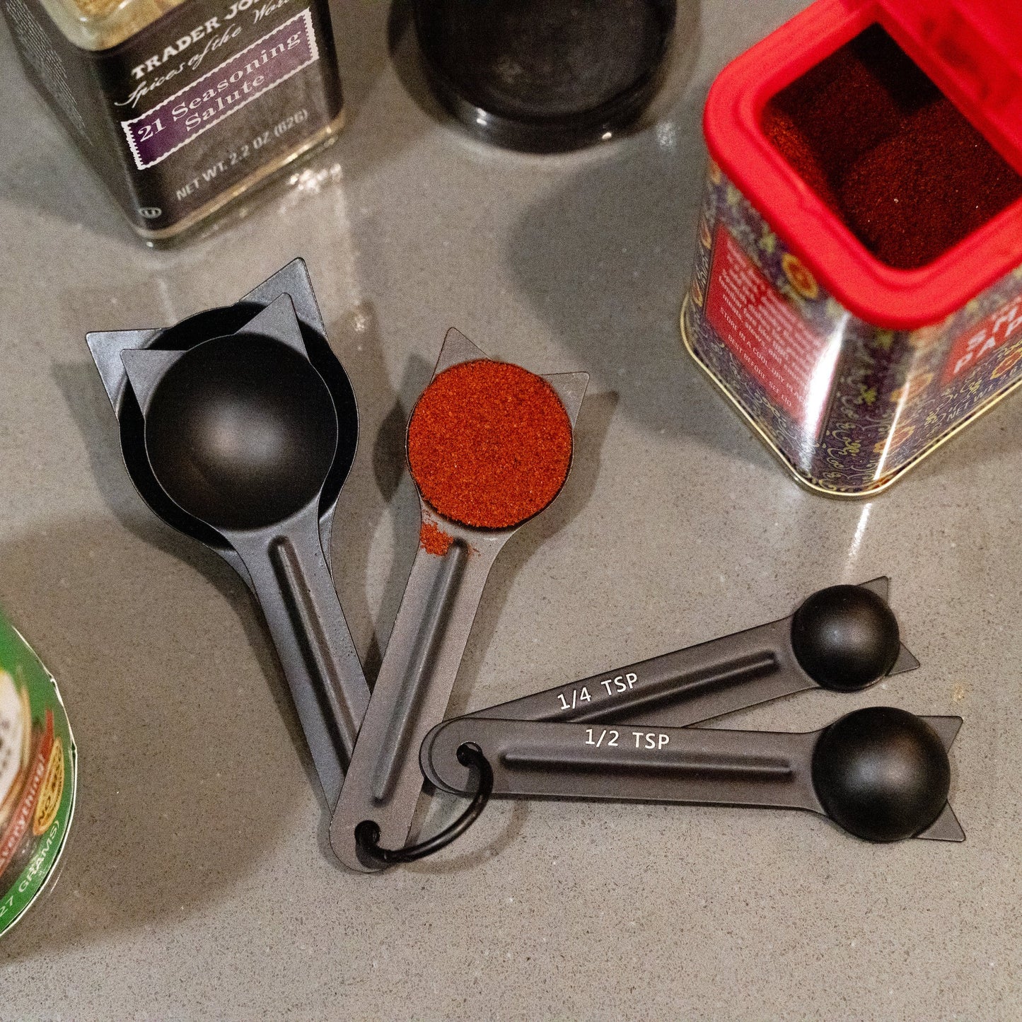 Cuillères à mesurer chat