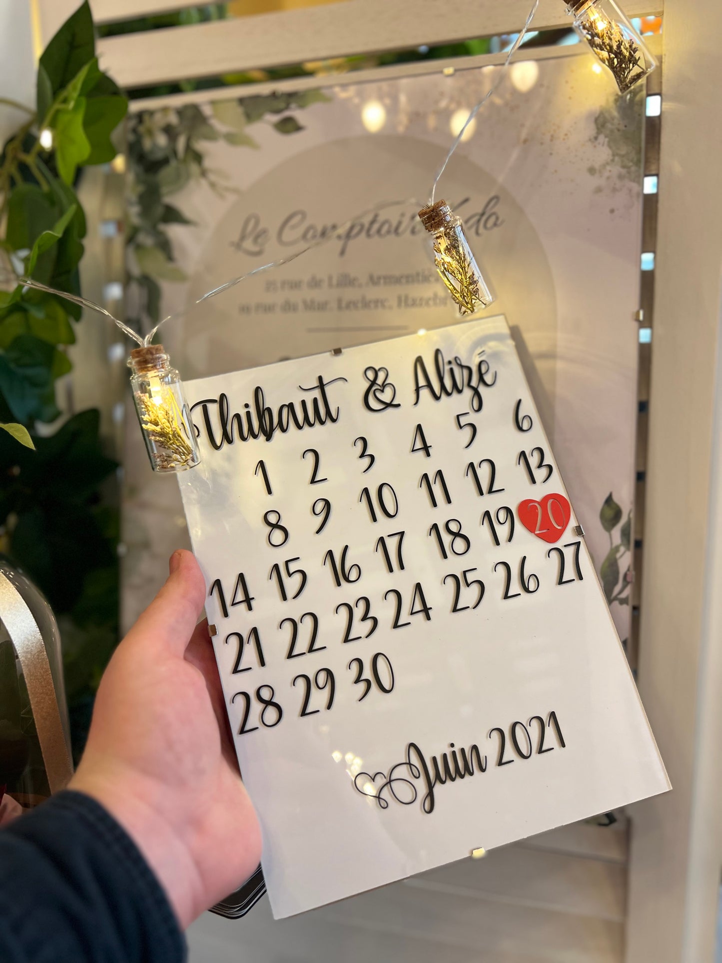 Plaque verre personnalisée calendrier