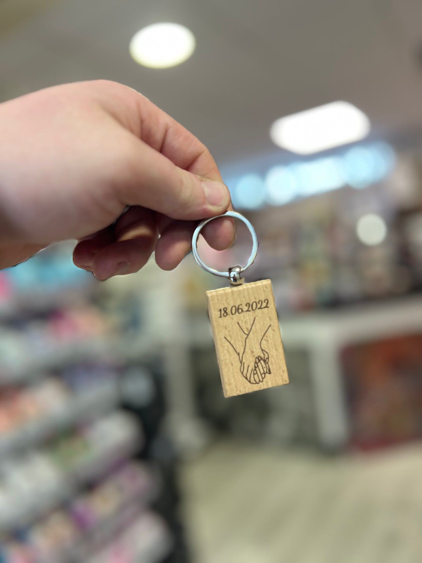 Porte clés en bois gravé
