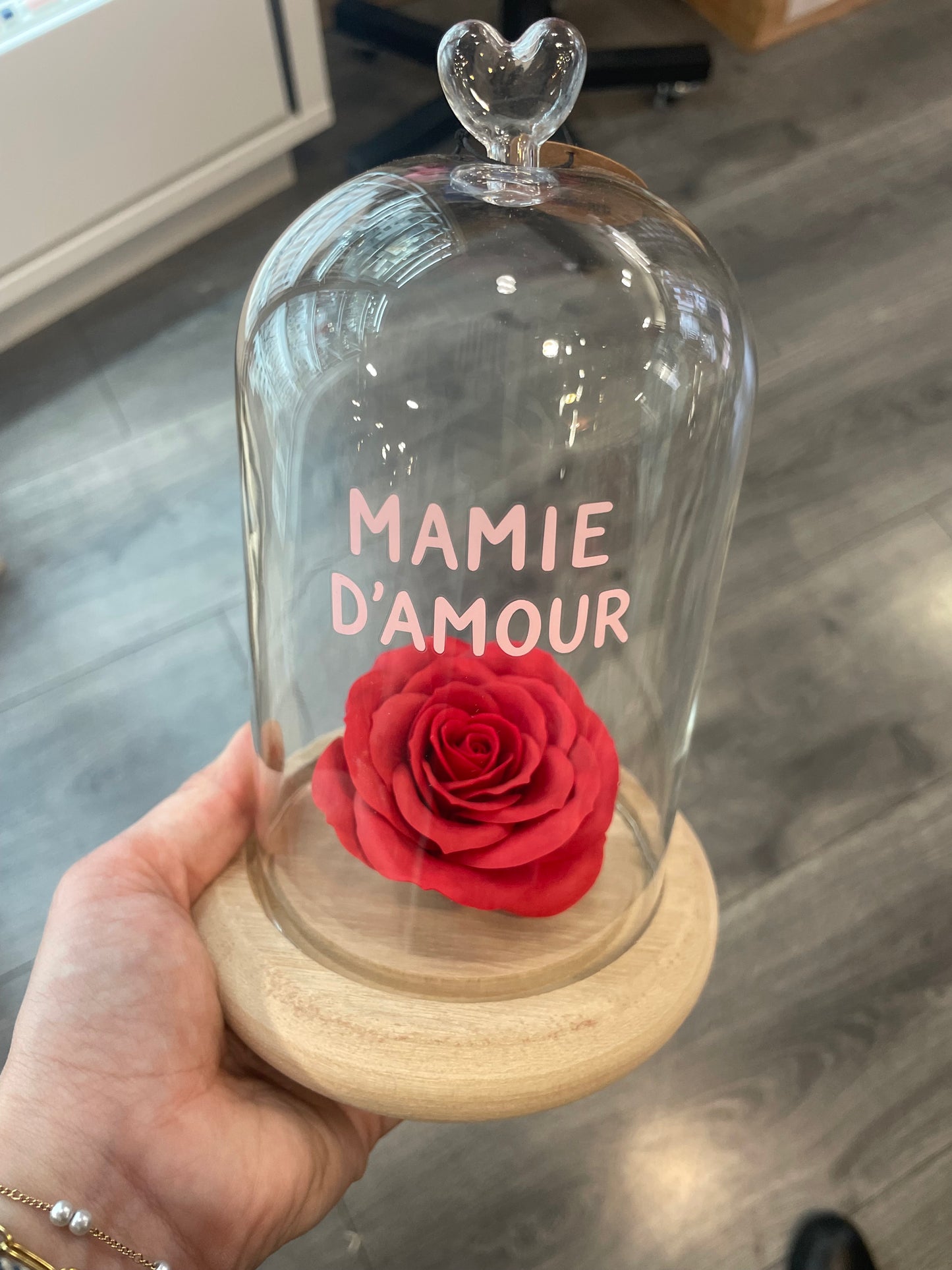 Cloche avec rose personnalisée