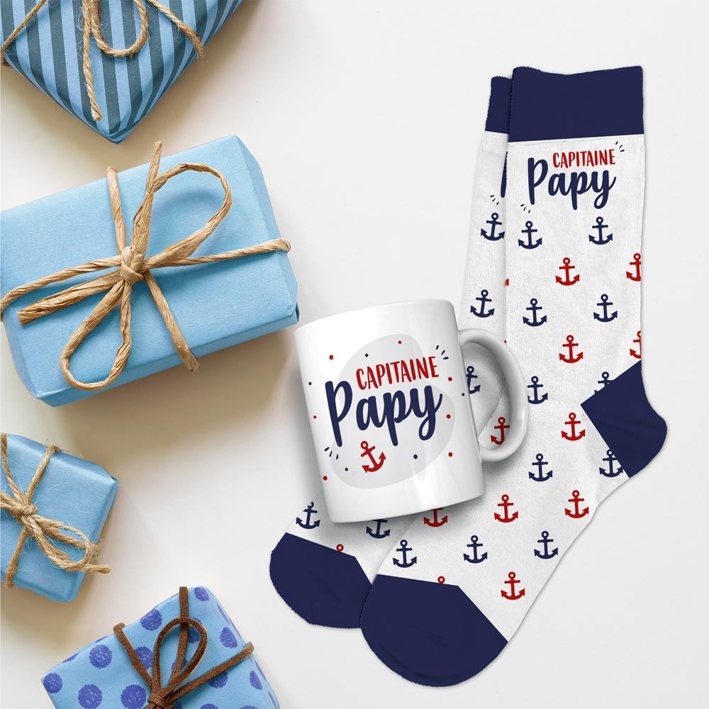 COFFRET MUG ET CHAUSSETTES CAPITAINE PAPY