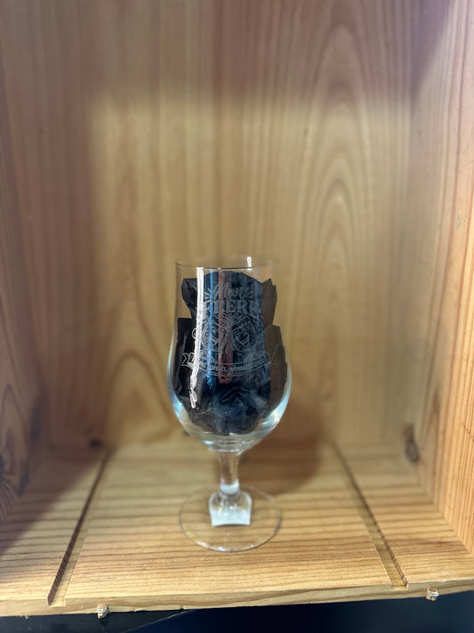 Verre gravé cadeau frère : Verre à bière gravé Mon Frère – Même parents, même descente !
