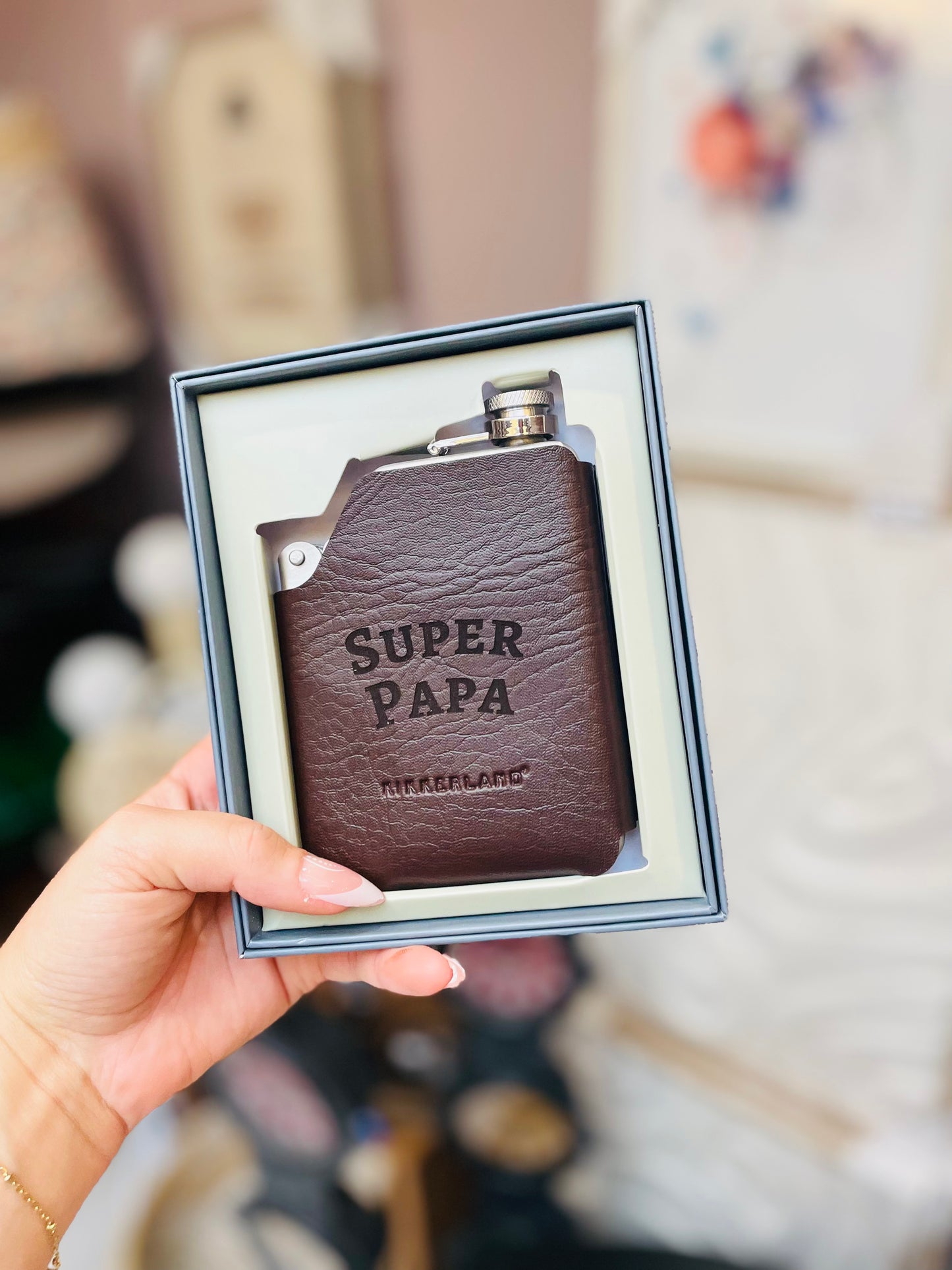 Coffret flasque et outils papa