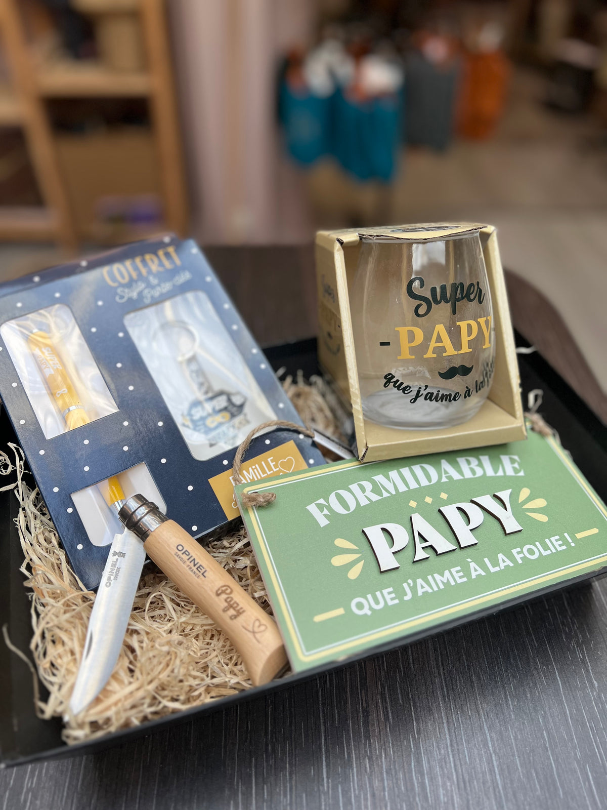 Coffret Papy avec Opinel gravé et accessoires
