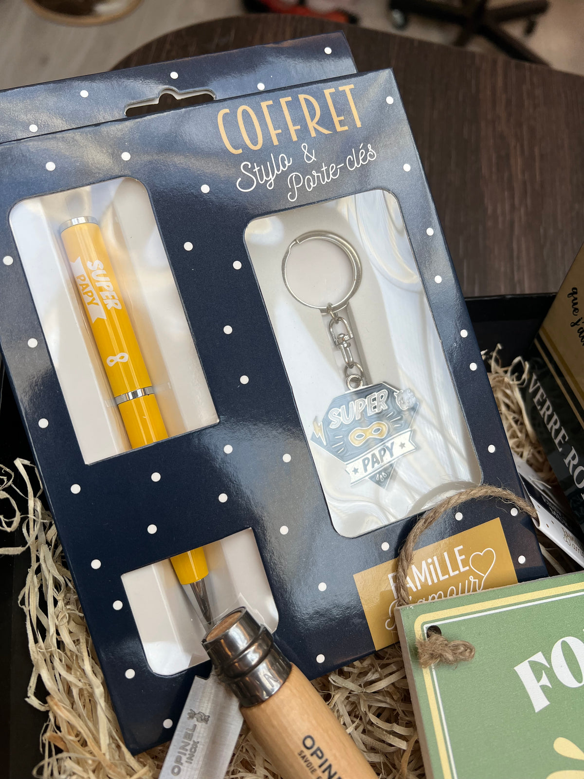 Coffret Papy avec Opinel gravé et accessoires