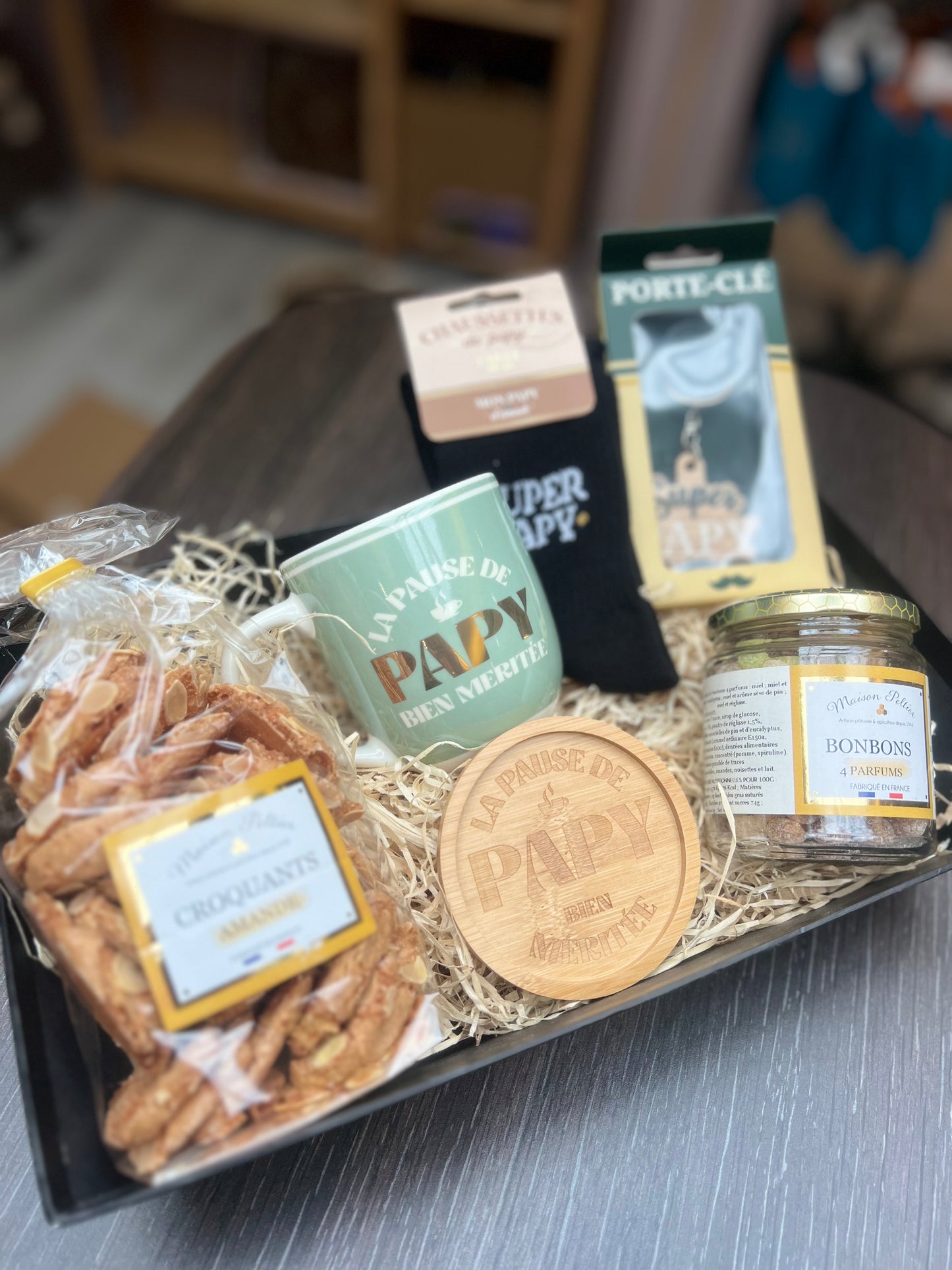Coffret gourmand Papy avec tasse et douceurs