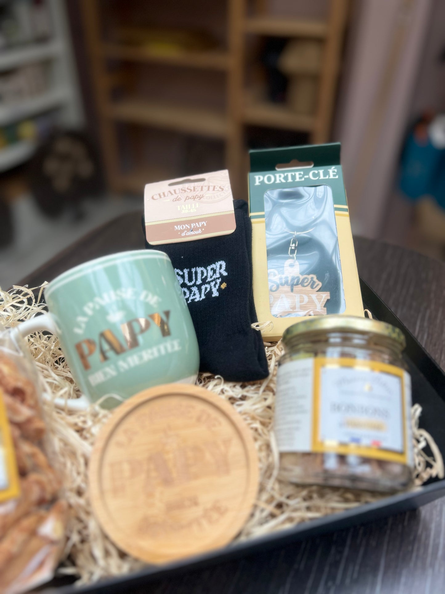 Coffret gourmand Papy avec tasse et douceurs