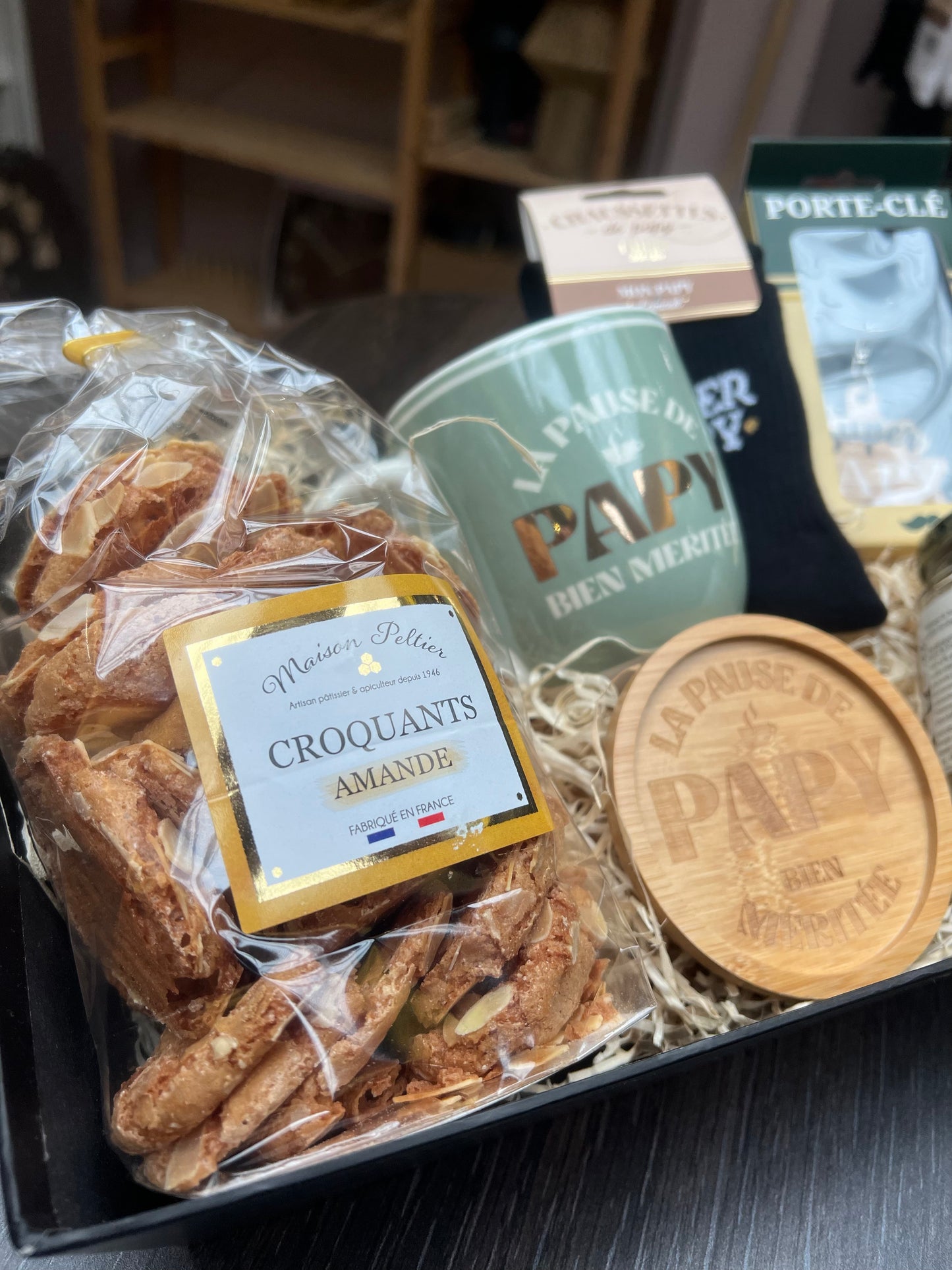 Coffret gourmand Papy avec tasse et douceurs
