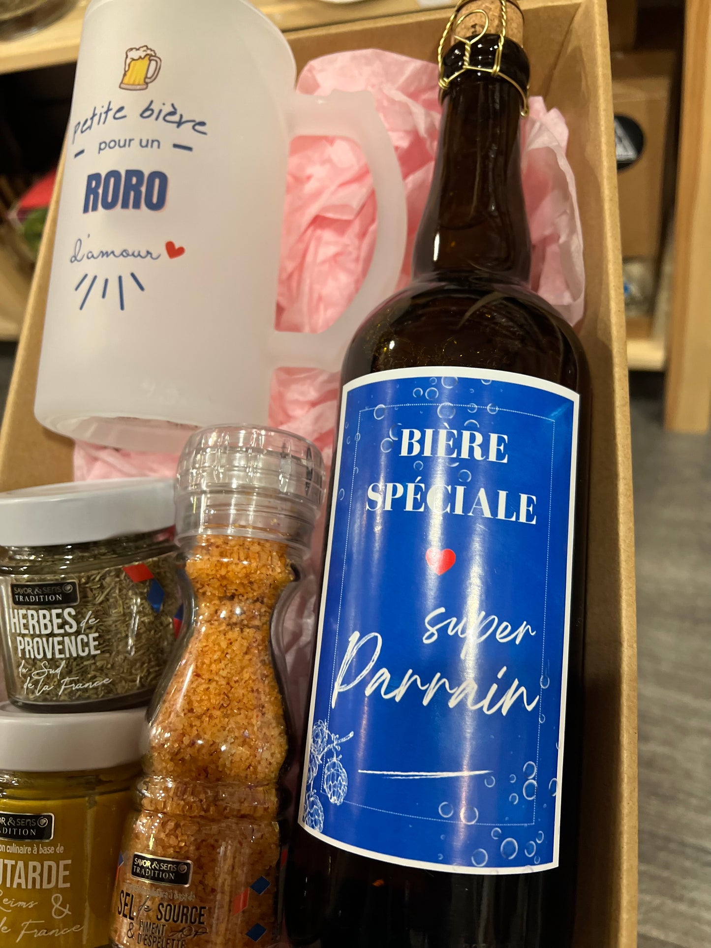 Coffret bière personnalisé Parrain – cadeau gourmand