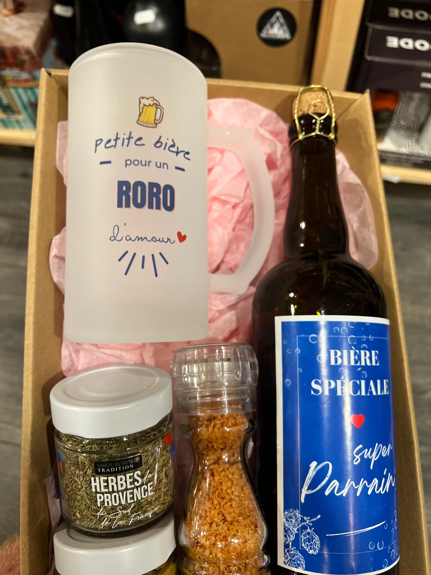 Coffret bière personnalisé Parrain – cadeau gourmand