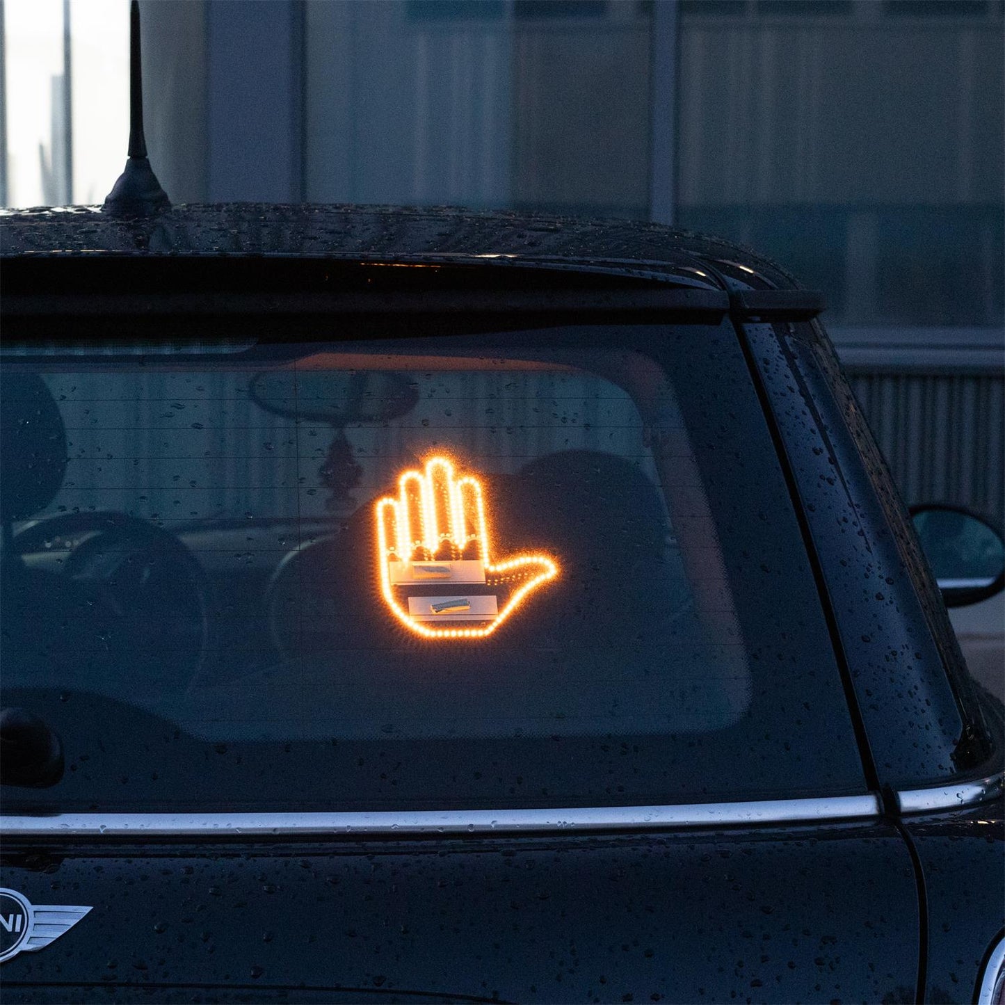 Signe main lumineux